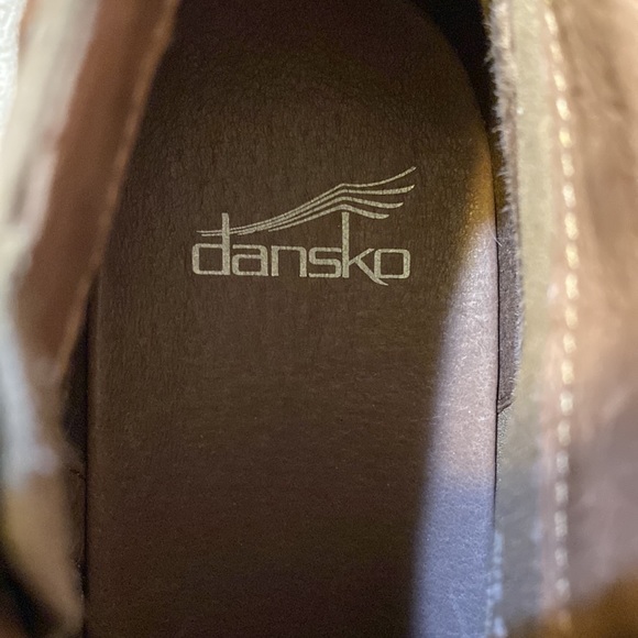 Womens Dansko taupe suede leather zip ankle boots size 9. (40).    NWOB - Picture 5 of 7